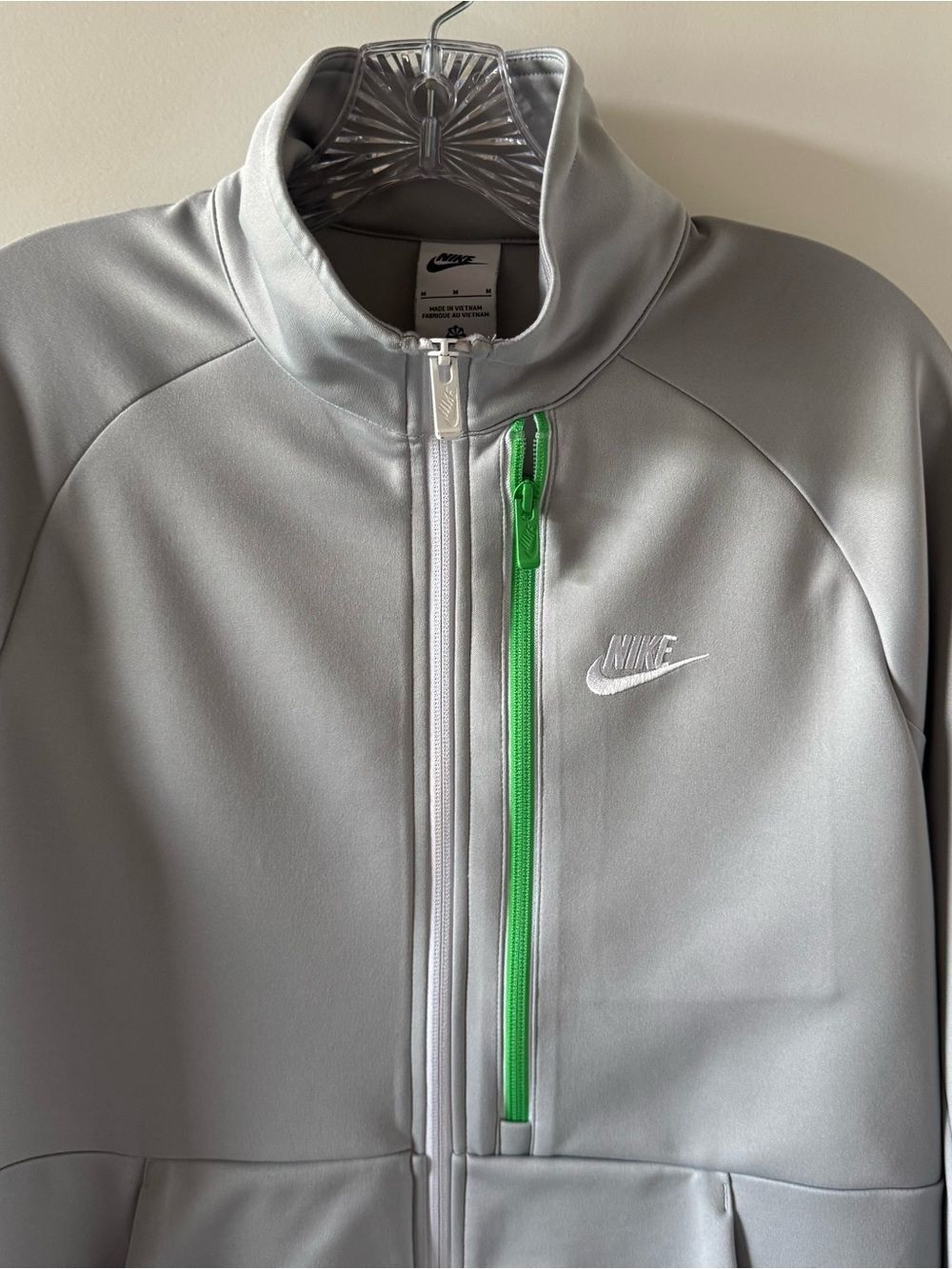 Nike jacket - Picture 2 of 8
